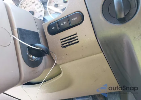 2006 Ford F-150 Lariat/Xlt from USA, damaged, VIN 1FTPW12V46FB52073